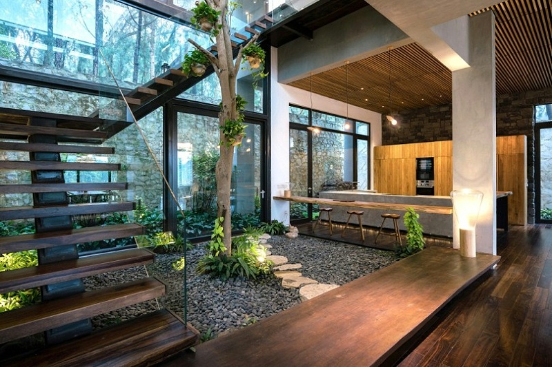 Teak-House-–-A-modern-wooden-house-design-interplay-between-culture-and-environment-1