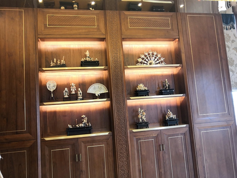 南郊一品21楼新中式展示柜 南郊一品21楼新中式展示柜